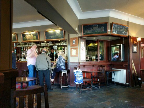 Glenalbyn Bar