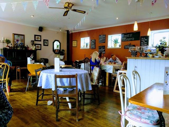 Cafe Eighty2