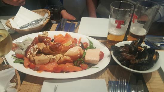 The Pier Hotel & Restaurant